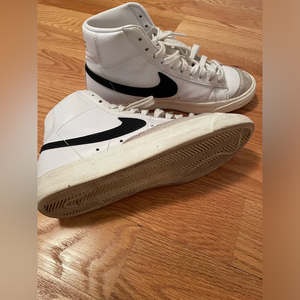 Nike Blazer Mid '77 women’s size 7.5